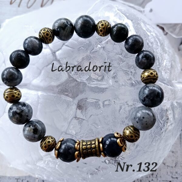 Labradorit